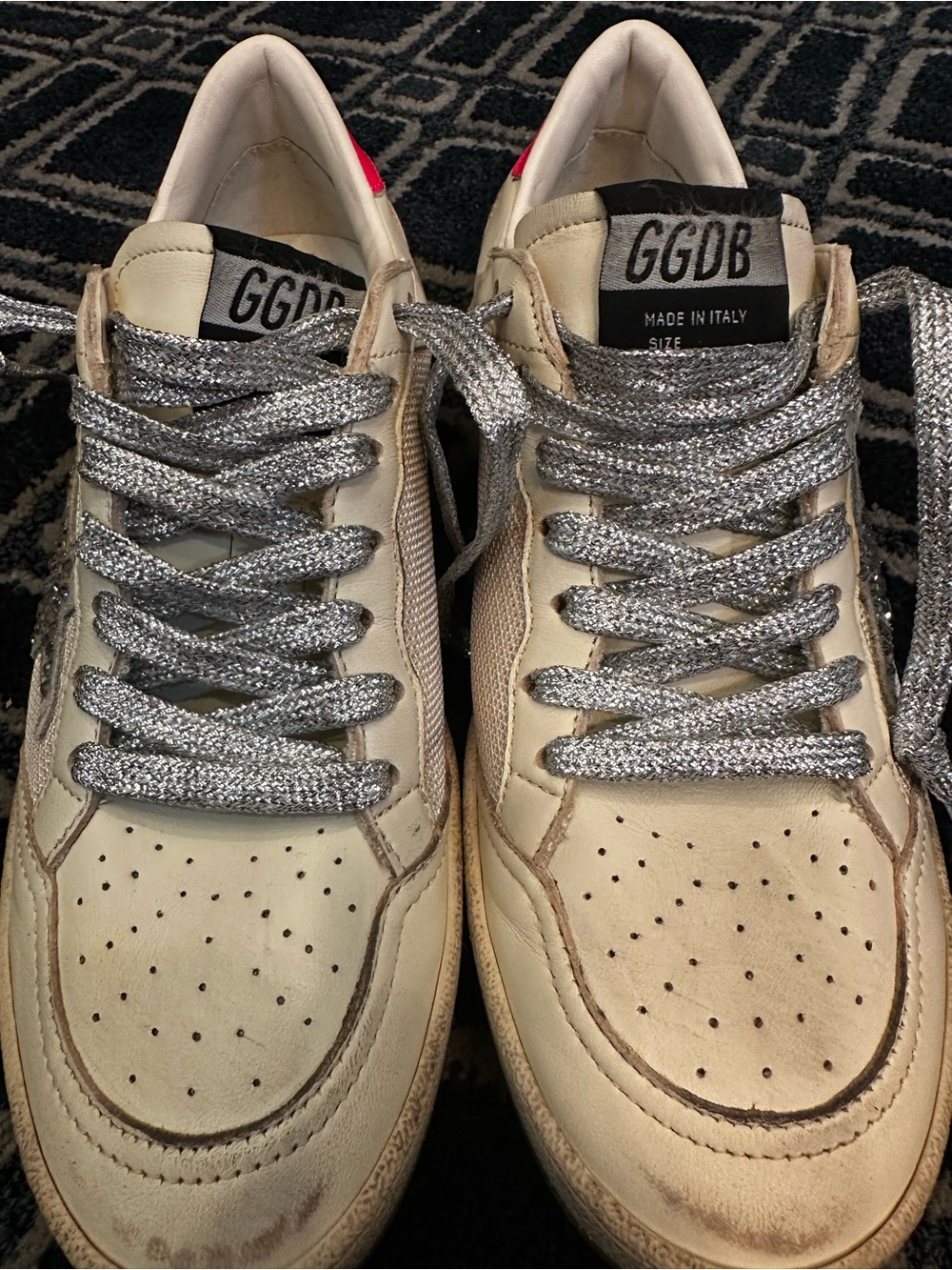 Golden Goose Cream Low-Top Sneakers with Silver Laces and Pink Heel Tab